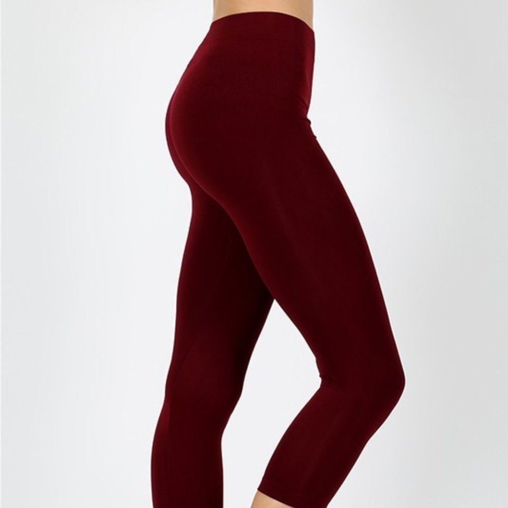 Seamless Classic Leggings | Stretch Fit | Color: Dark Burgundy